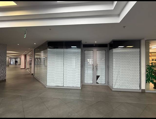68M² BUILDING TO LET IN CLAREMONT